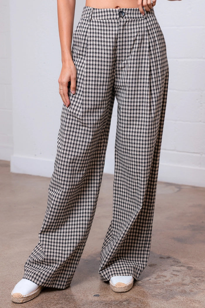 Pleated Straight Gingham Trousers