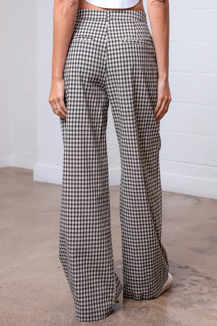 Pleated Straight Gingham Trousers